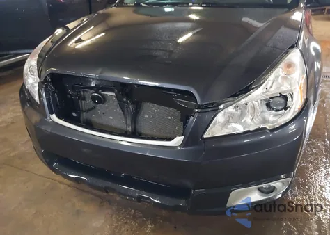 2013 Subaru Outback 2.5I Premium from USA, damaged, VIN 4S4BRCGC0D3300377